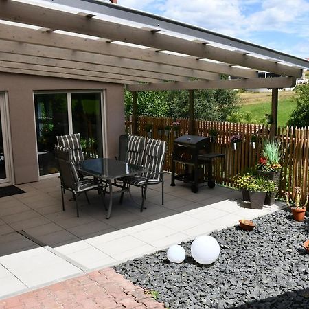 Ferienwohnung „Frosch“ Neukirchen-Balbini Buitenkant foto
